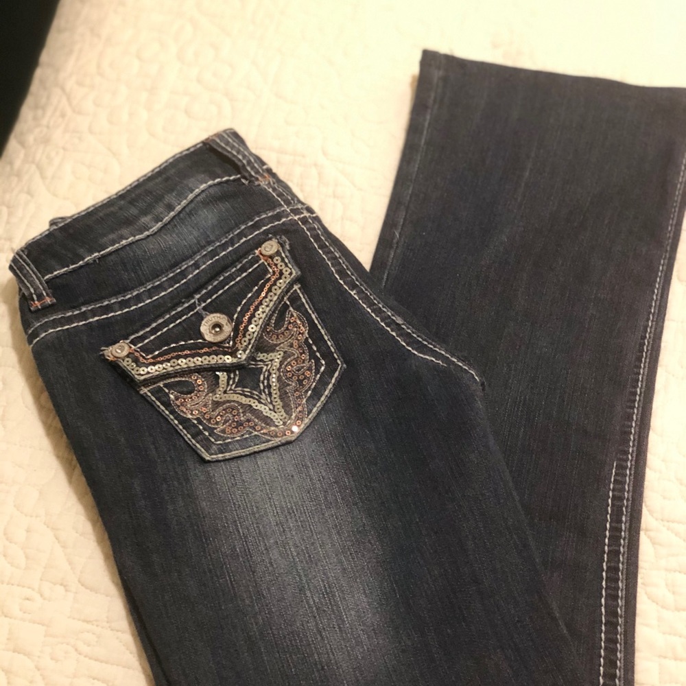 🔴 Brand new jeans, never worn! ✨